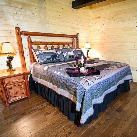 הוילה Gatlinburg - Honeymoon Hideaway מראה חיצוני תמונה
